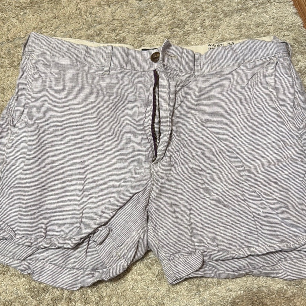 Men's Gray Striped Shorts